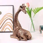 Decorative Giraffe Statue Animal Resin Figurine Sculpture Modern Ornament for Office Shelf Cabinet Housewarming Gift - Image 3